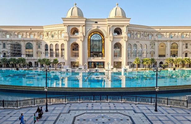 Qatar Private Tour with Luxury Experience