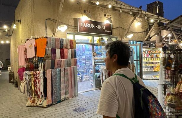 Half Day tour to Ancient Dubai, boat ride, Old and Gold Market