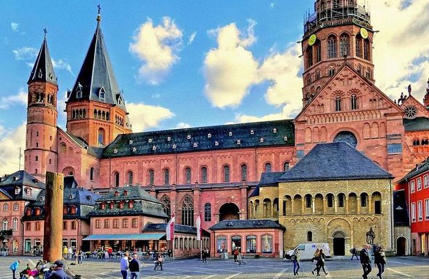 Magical Train Excursion: From Frankfurt to Charming Mainz
