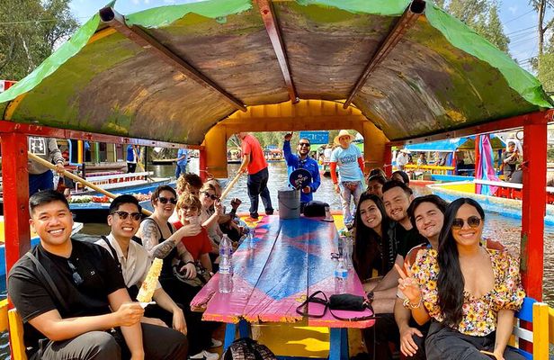 Trajinera Party at Xochimilco with Drinks, Mariachi & Tacos