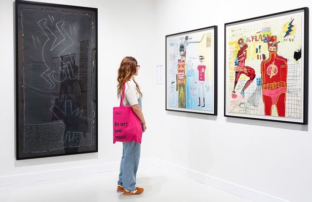 Small Group Moco Museum Barcelona: Skip the line Art Tour 