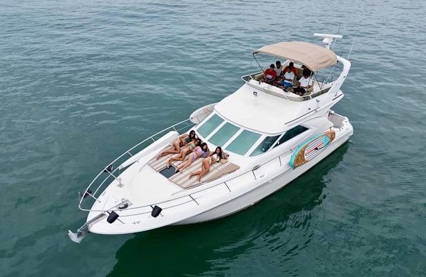 Private Yacht 4Hours Food & drinks included,price is only DEPOSIT