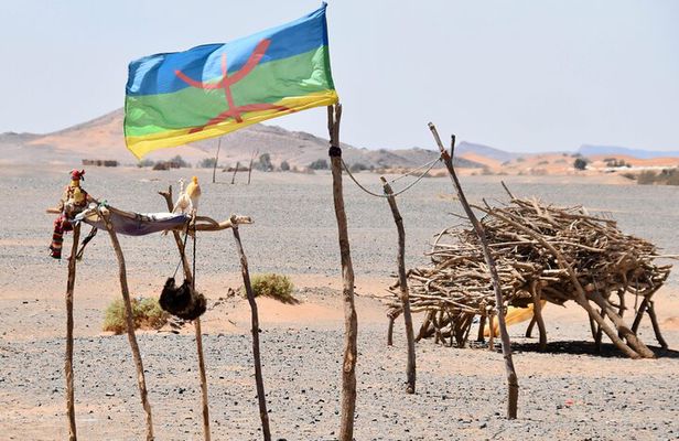 Private Merzouga 4x4 Tour around the Desert with Lunch