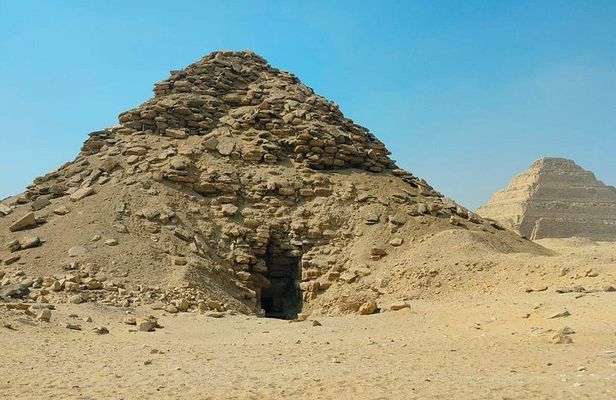 Private Saqqara Memphis and Dahshur Heritage Tour