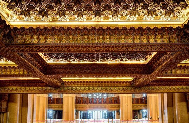 Casablanca Highlights: Private Tour with Hassan II Mosque Access