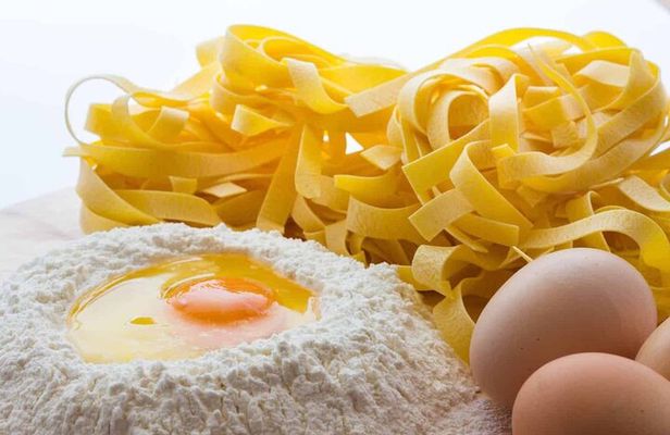Rome - Tagliatelle Cooking Class with sit down Meal & Prosecco