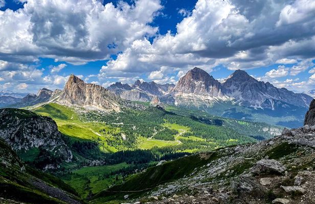 Dolomites Day Trip from Venice: Scenic Mountain Escape
