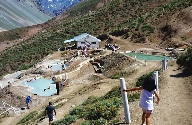 Private Getaway to Maipo Cajon, Thermal Baths and The Gypsum Reservoir