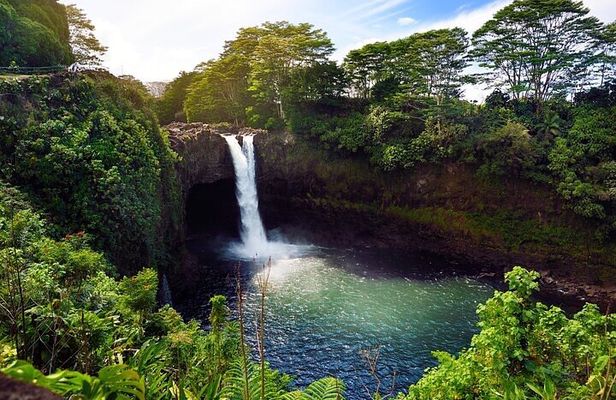 Hilo Shore Excursion: Visit Volcano, Waterfall, Beach with Lunch