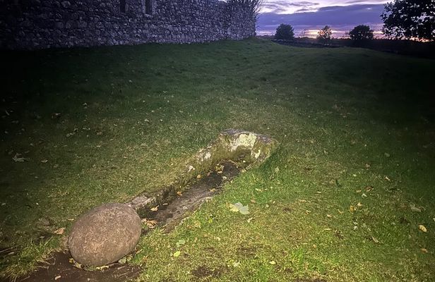 Ghost, Ghouls and Graveyards Private Highland Tour