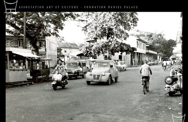 Papeete cultural and historic walking tour at night