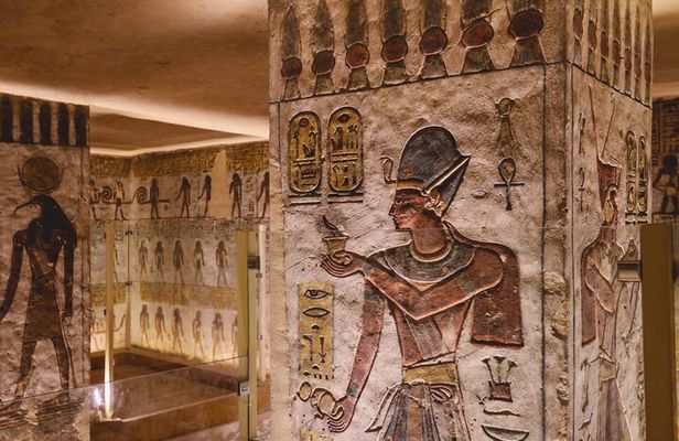 4-Night, 5-Days Dahabiya Cruise from Luxor to Aswan