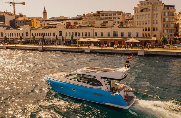 Istanbul Private Luxury Yacht on Bosphorus 14 mt 46feet