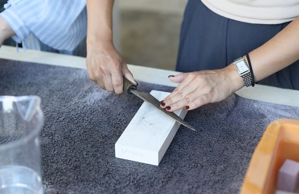 Whetstones Factory Tour and Knife Sharpening Experience