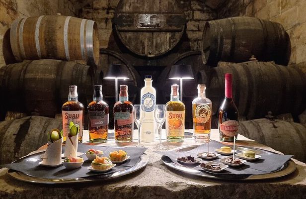 Palma Distillery Tour with 6 Spirits and Gourmet Tapas Tasting