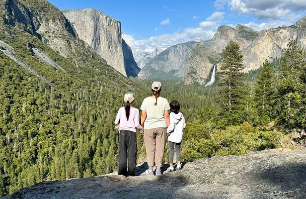 Yosemite Magic: Highlights, Sunset, and S'mores