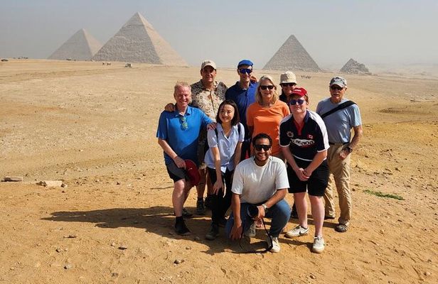 Tour to pyramids of Giza, Memphis and Saqqara