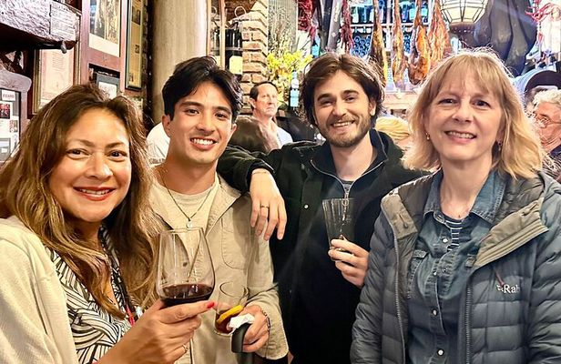 Tapas&Tours with Leo - Tasting Culture and History