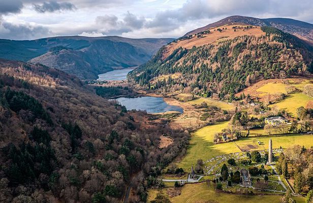 Private Tour from Dublin to Powerscourt House and Glendalough