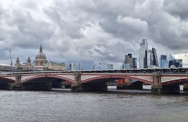 2 Hour Big Ben to Borough Market Walking Tour