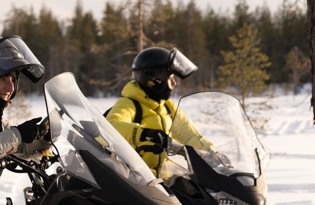 Family Snowmobile Safari in Rovaniemi