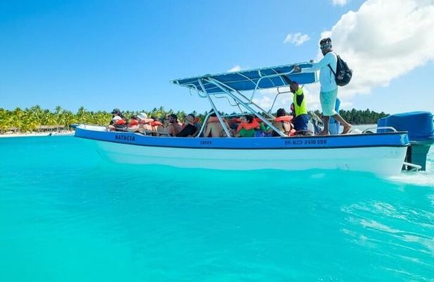 Punta Cana : Saona Island Full Day Tour with Hotel Pickup