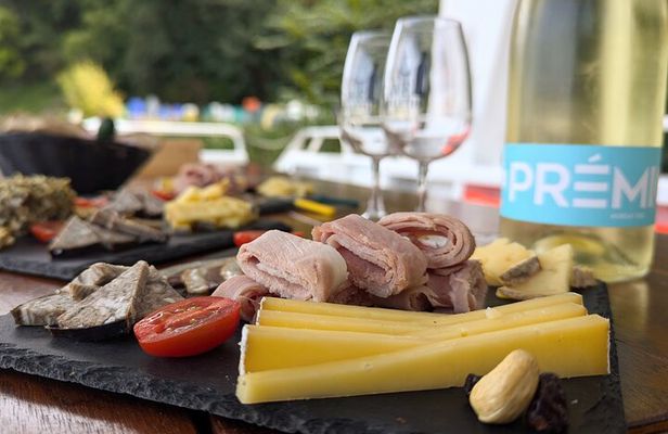 Aperitif Bistro on the Rance Canal