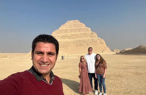 Luxury Private Tour-Memphis, Step, Red & Bent Pyramids with Lunch