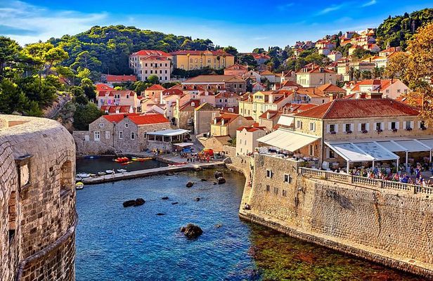 Skip-the-line Walls of Dubrovnik Lovrijenac Fortress Tour