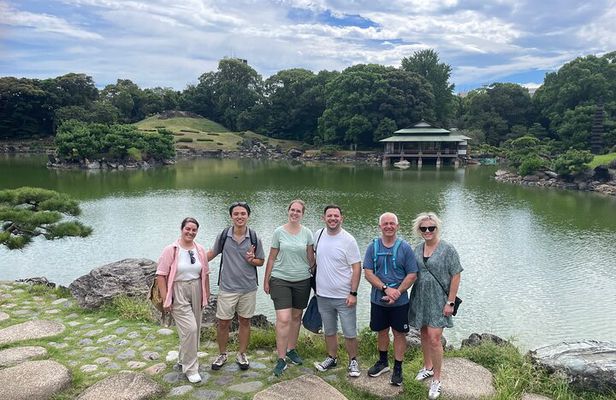 Tokyo 3-Hour Guided E-bike Cycling Tour of the City's Hidden Gems