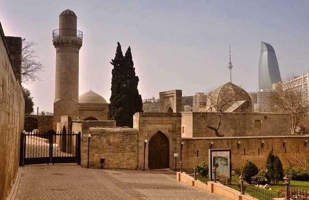 Baku City Tour with Guide Admission Include