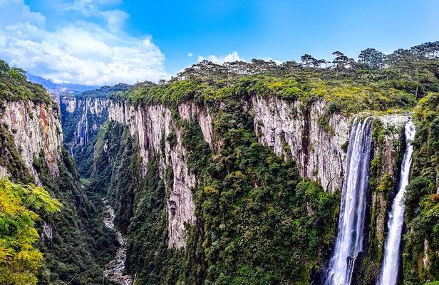 Canyon Adventure: Trail & Picnic Experience at Itaimbezinho