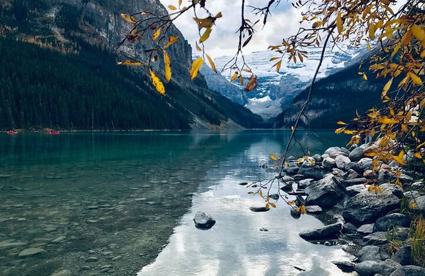 Lake Louise, Emerald Lake and Johnston Canyon Tour