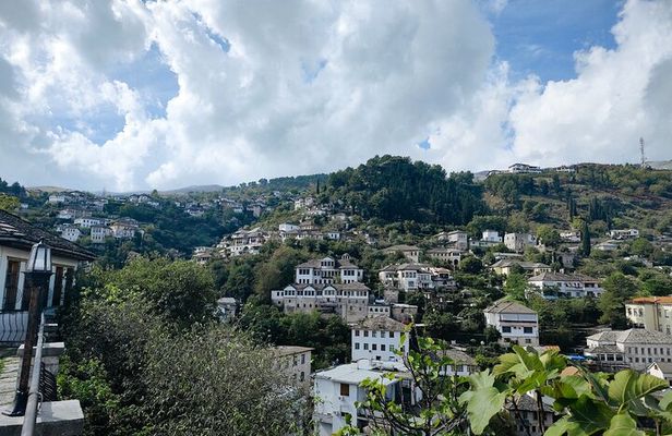 Tirana to Gjirokaster by Eden: Private day trip 