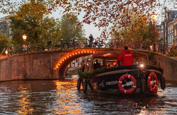 Amsterdam: Light Festival (Semi) Open Boat - Drinks & Snacks