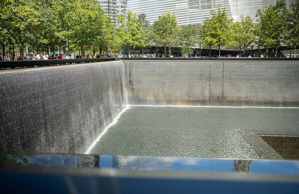 9/11 Memorial and Ground Zero Tour with Museum Tickets