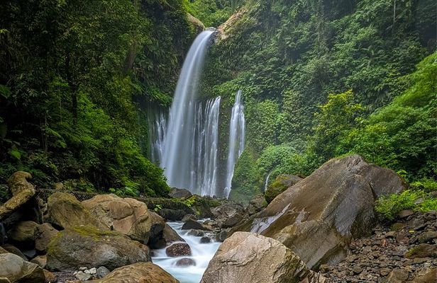 Lombok: Senaru Village, Sendang Gile, and Tiu Kelep Waterfalls