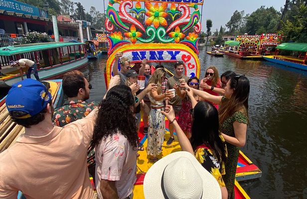 Xochimilco & Mexican Party with Guacamole & Unlimited Drinks