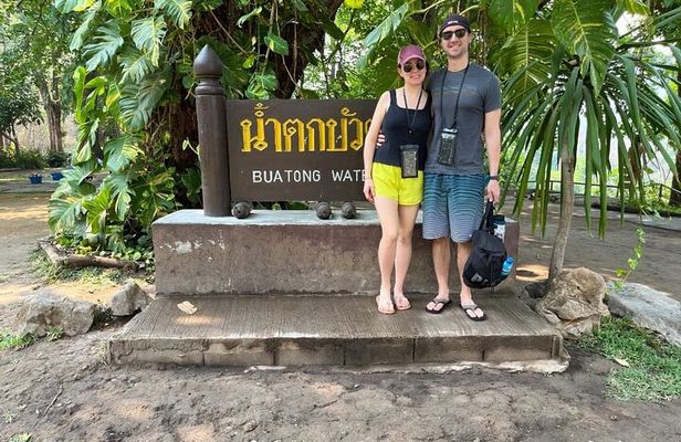 Private Tour: Bua Thong Sticky Waterfalls Tour