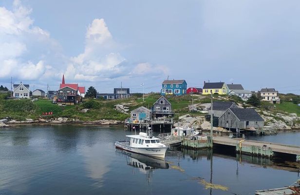 Private Peggy's Cove Tour
