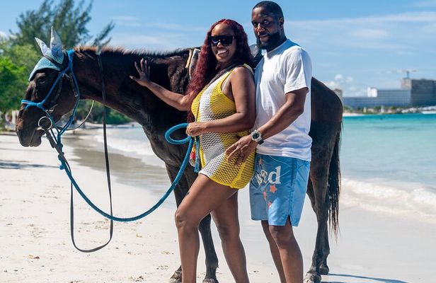 45 Minutes horseback riding at Sand and Saddle