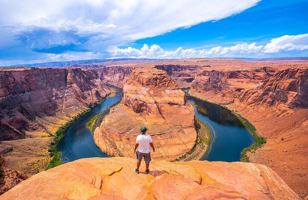 Guided Antelope Canyon & Horseshoe Bend Day Tour from Las Vegas
