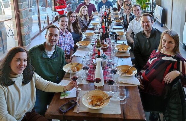 Light lunch and wine tasting on the hills of Lucca