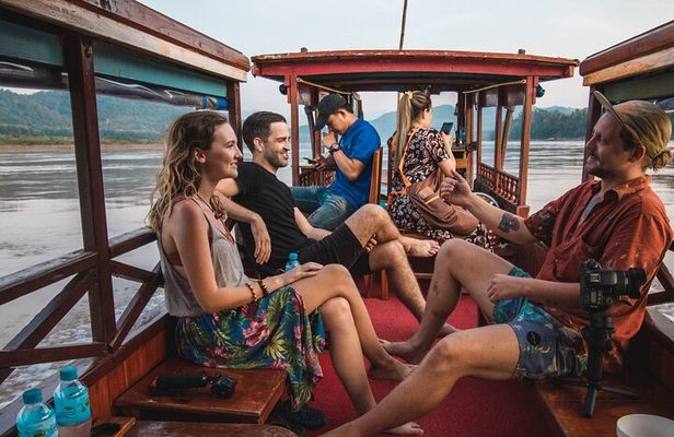 1 Day Mekong Cruise to Pak Ou Caves and Kuang Si Waterfalls
