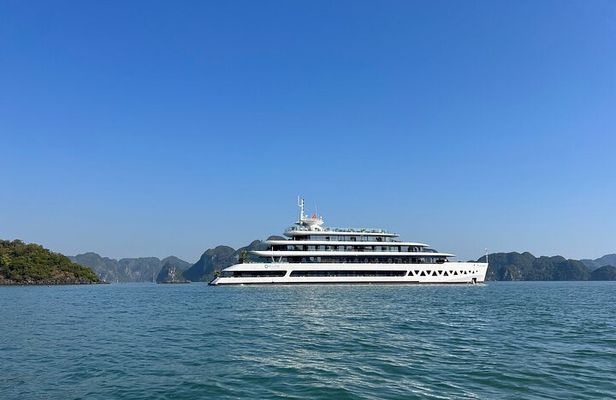 VIP Luxury Overnight Cruise in Ha Long and Lan Ha Bay