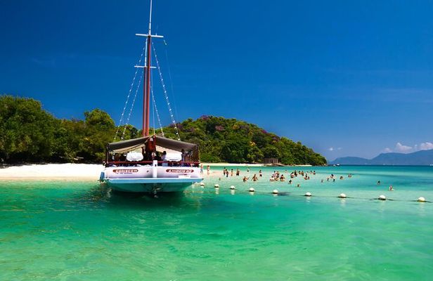 Discover Angra Dos Reis and Ilha Grande with Included Lunch