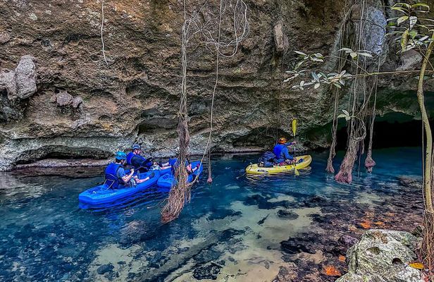 Jungle Blue Hole Cave Kayak Adventure in Belize