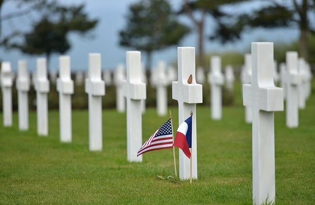 Omaha Beach Day Experience Morning Group Tour