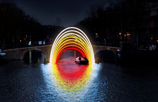 Amsterdam Light Festival: Saloon Boat Cruise + Hot Drinks & Bite