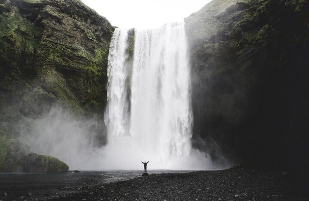 Private In-Depth Day Trip Tour of the South Coast to Vik